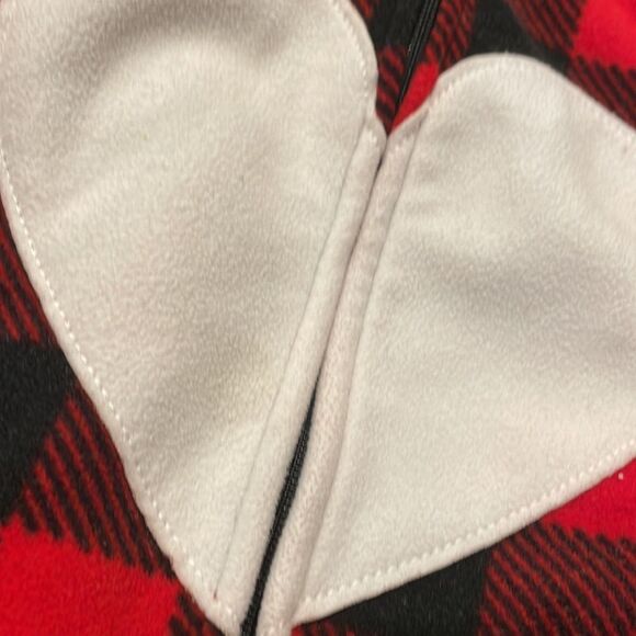 (2) carters 2 T sleepers good condition besides small stain as pictured & - Picture 3 of 4